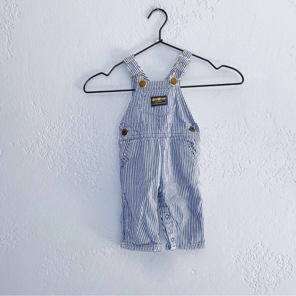 Oshkosh B'Gosh VINTAGE 90s VESTBAK STRIPPED
OVERALL 3/6 Months - Picture 3 of 9
